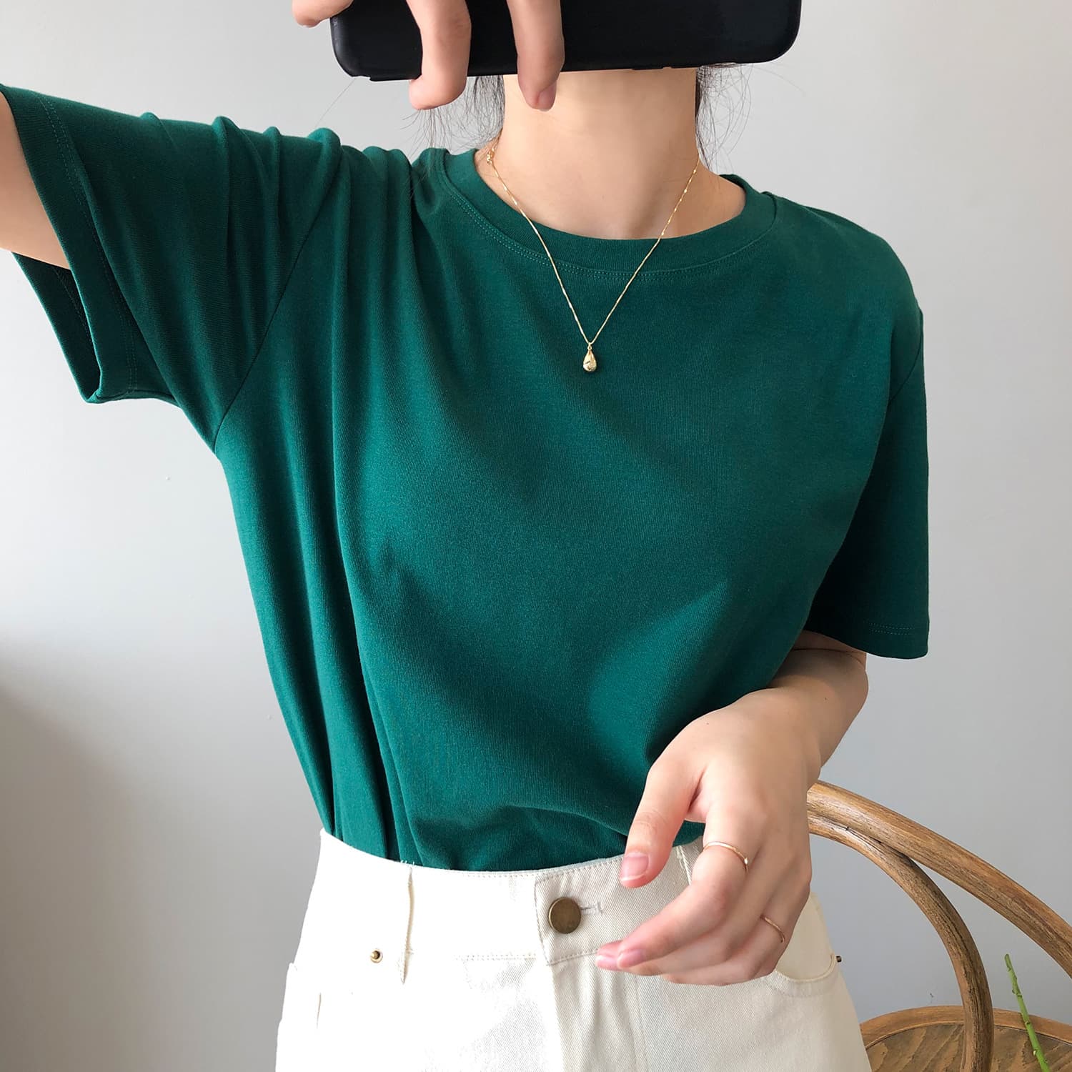 無地 シンプル美人の定番無地Tシャツ