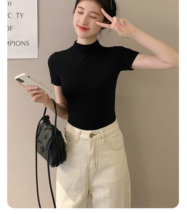 無地 Tシャツ すっきり着こなし モックネック半袖トップス